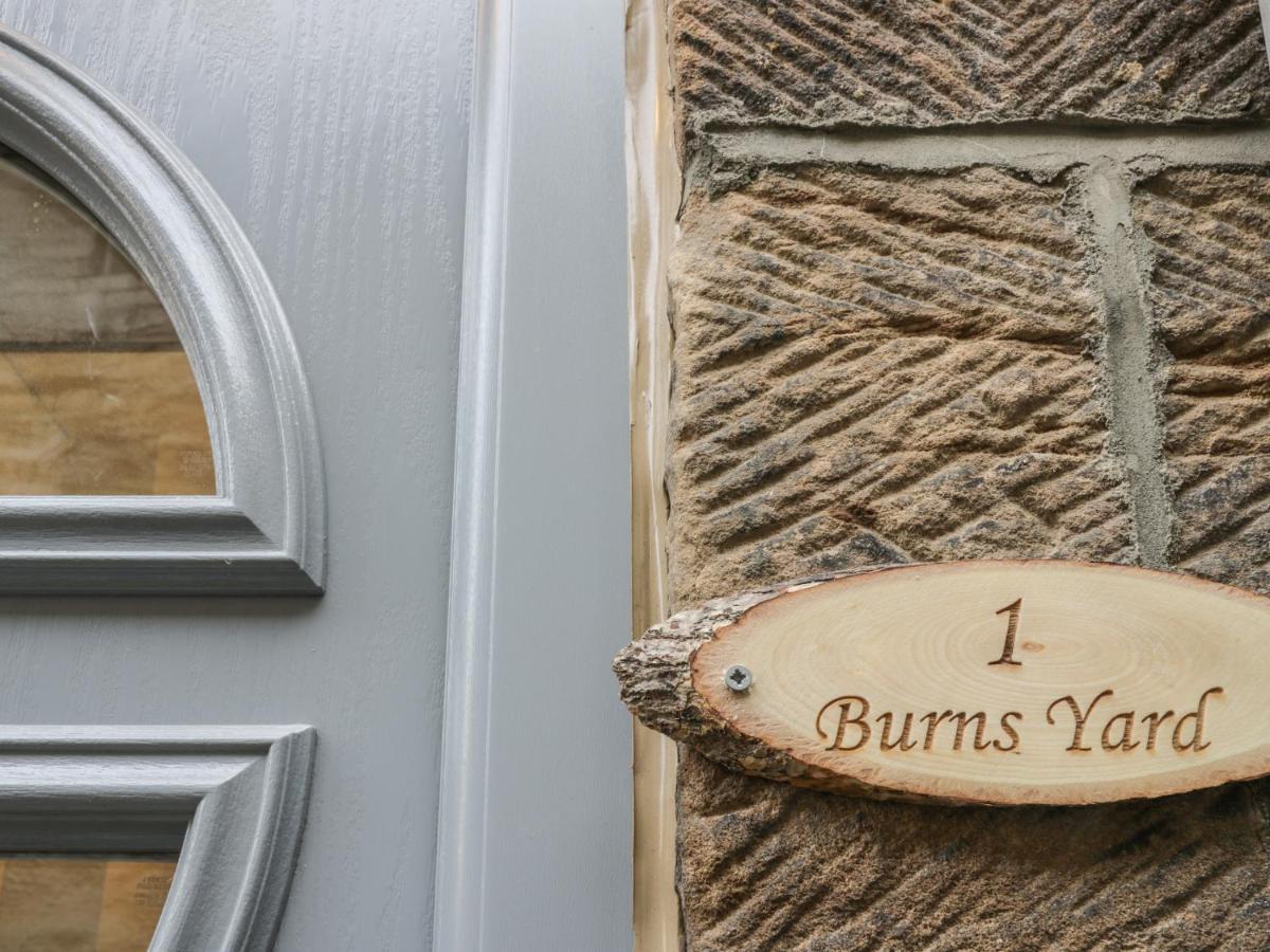 1 Burns Yard Апартаменты Уитби